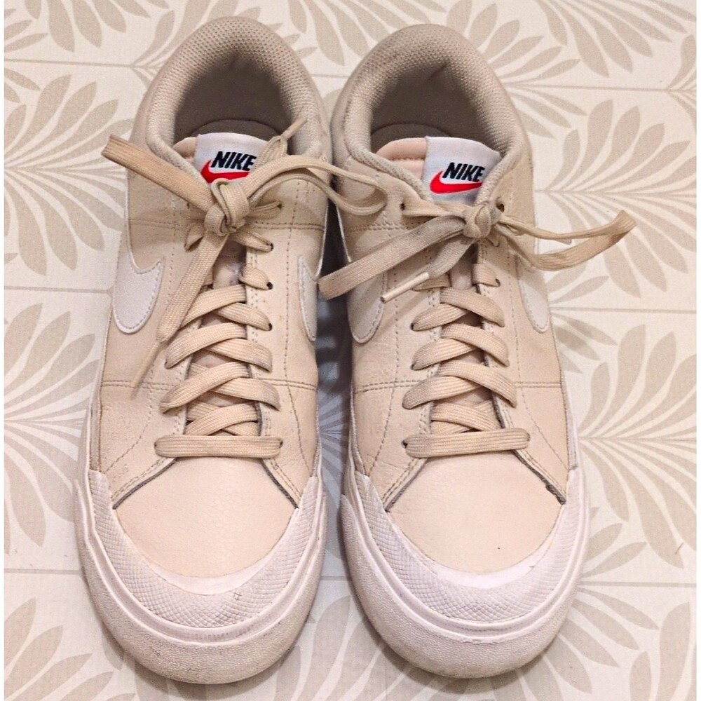 Nike Court Legacy Lift Women's Low Top Sneakers Beige/White 8.5 DM7590-200